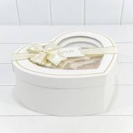 Коробки &quot;Сердце&quot; Набор 1/3 29,8*25,5*11,5 с окошком и бантом Белый 1/12 Арт: 721611/9 - Коробки "Сердце" Набор 1/3 29,8*25,5*11,5 с окошком и бантом Белый 1/12 Арт: 721611/9