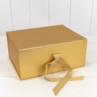 Коробка Прямоугольная 33,5*26*15,5 складная на магнитах "Люкс" Золотой 1/32 Арт: 730228/0120