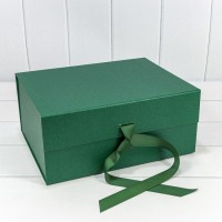 Коробка Прямоугольная 33,5*26*15,5 складная на магнитах "Люкс" Зелёный 1/32 Арт: 730228/0122