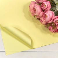 Плёнка в листах 60*60 (20 шт.) матовая "Корейская" 55мкм Светло-жёлтый 1/60 Арт: 1698/602